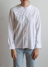 80's White Lace Collared Blouse
