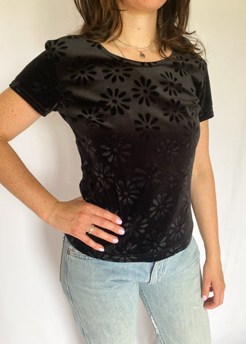 90's Black Velvet Daisy Tee