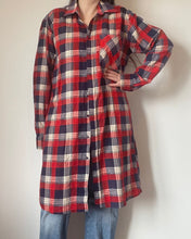90's Plaid Flannel Button-Up