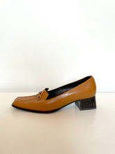 90's Tan Bocci Heeled Loafer