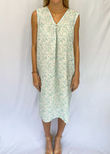 90's Sleeveless Floral Nightgown